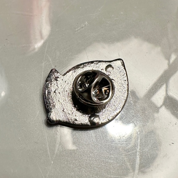 New Slightly Bitter Lemon Enamel Pin Sarcasm Funny Y2K Lapel Brooch Cute Fruit - Picture 4 of 4